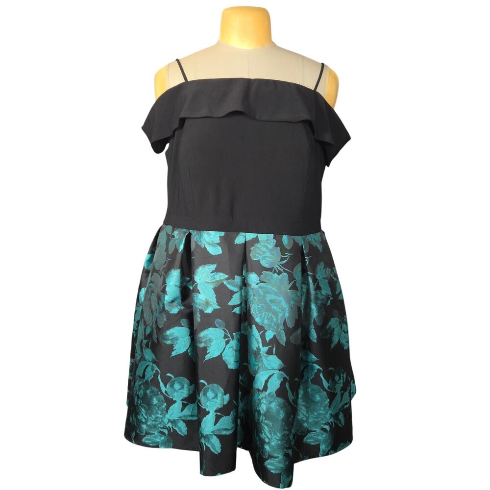 Morgan & Co Womens 18W Fit & Flare‎ Mini Dress Floral Jacquard Cocktail Evening